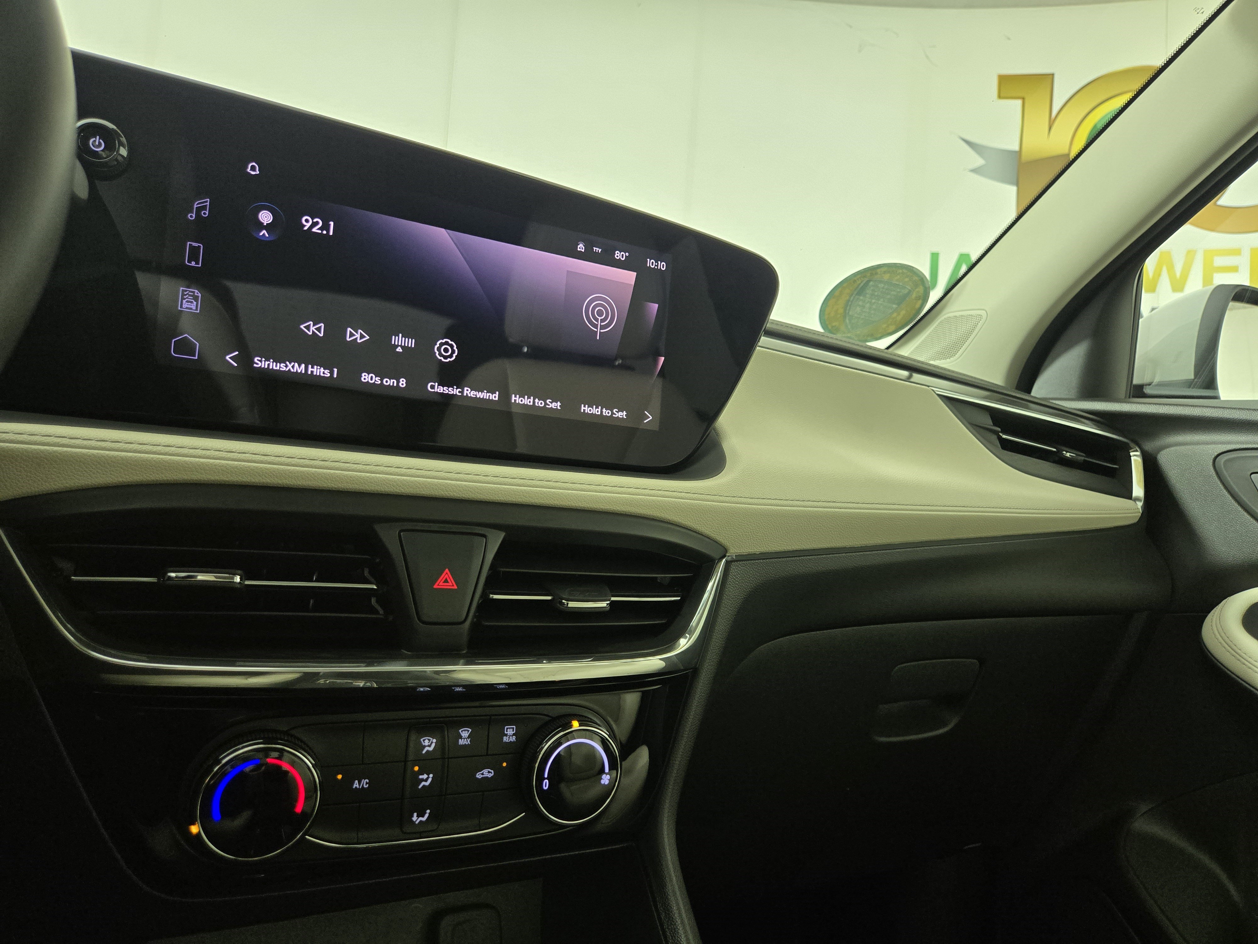 Used 2024 Buick Encore GX Sport Touring FWD image 22