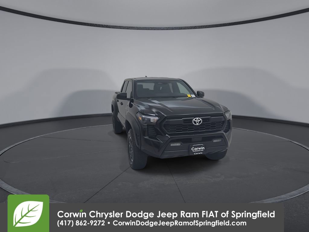 Used 2025 Toyota Tacoma TRD Off-Road image 4