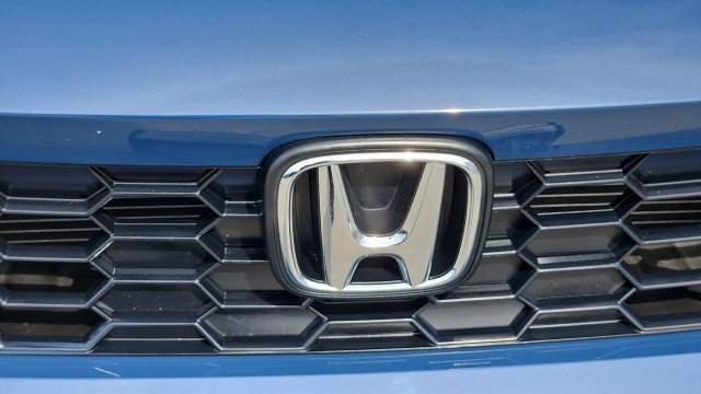 Used 2025 Honda Civic Sport image 30