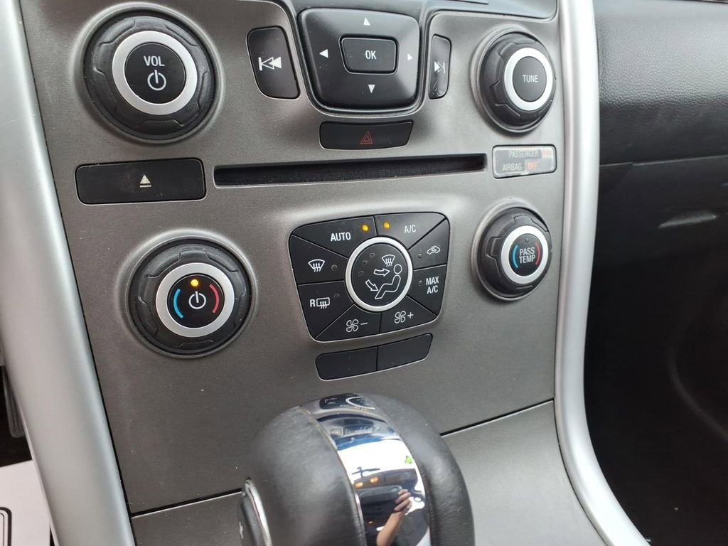 Used 2014 Ford Edge SEL FWD image 18