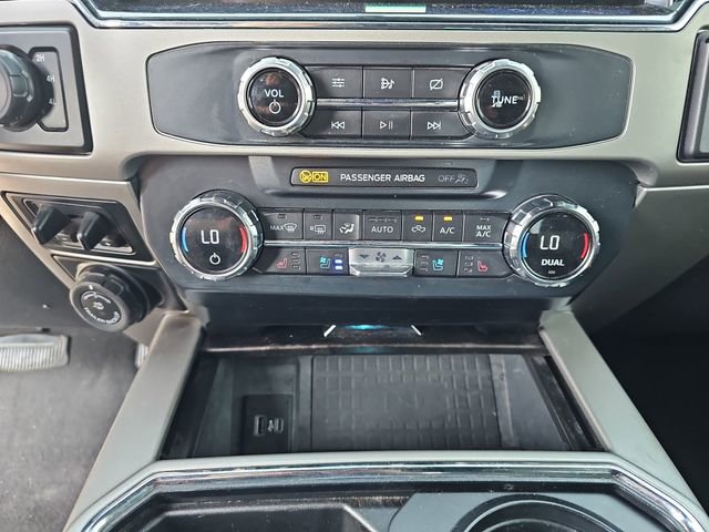 Used 2022 Ford F250 Lariat w/ Black Appearance Package AWD/4WD image 21
