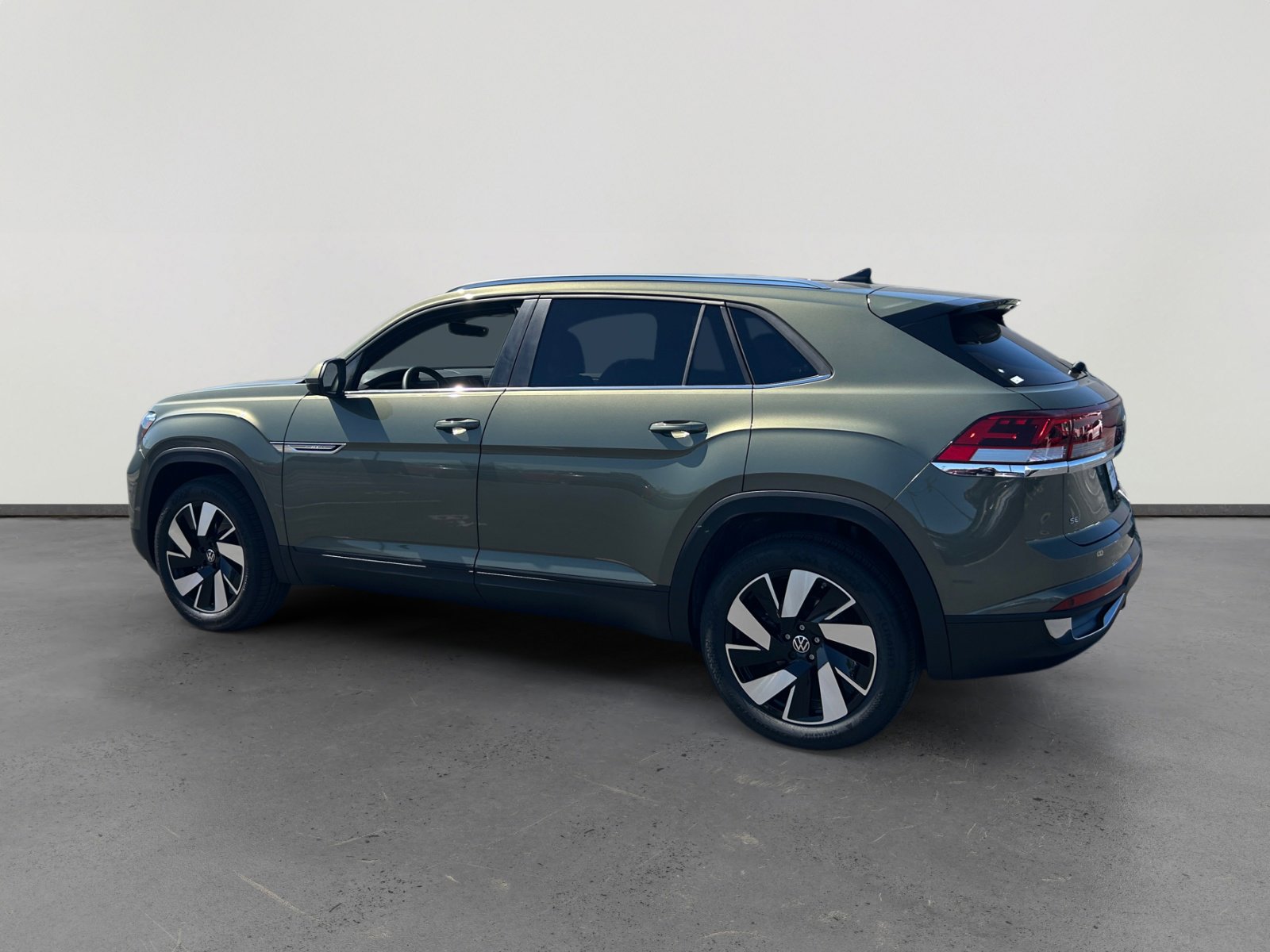 New 2026 Volkswagen Atlas Cross Sport SE FWD image 3