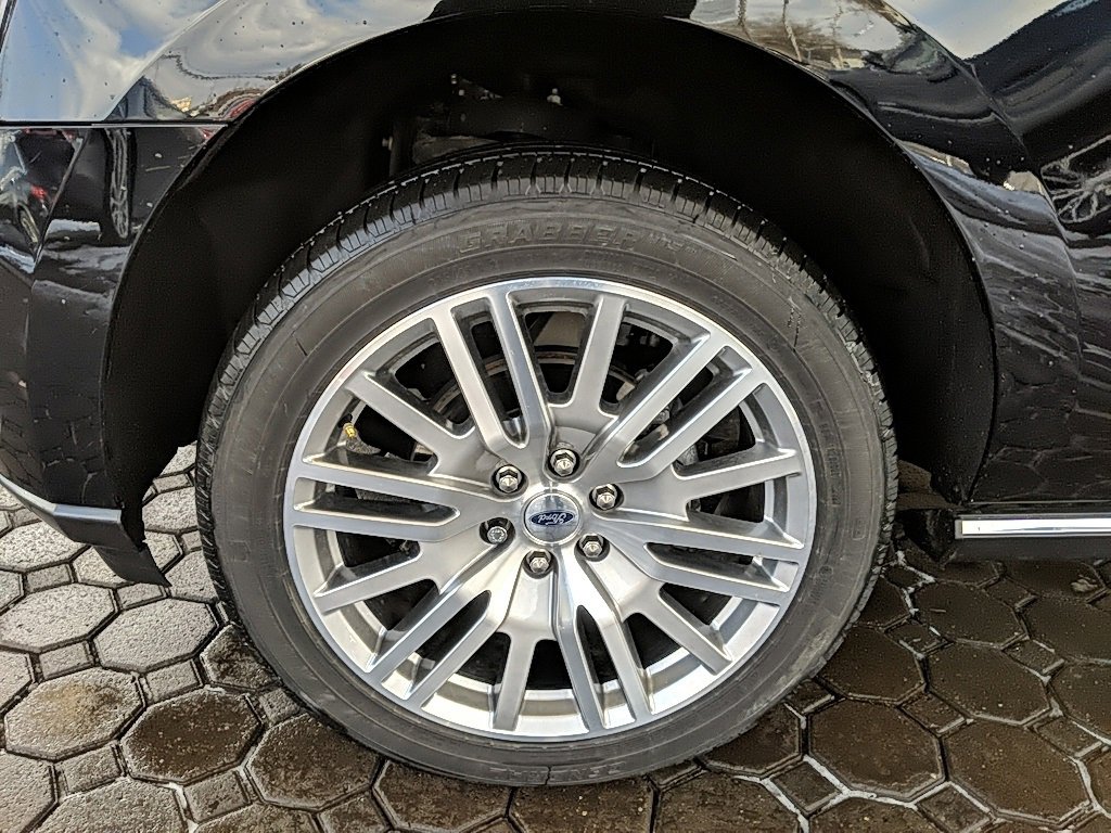 Used 2023 Ford Expedition Limited image 10