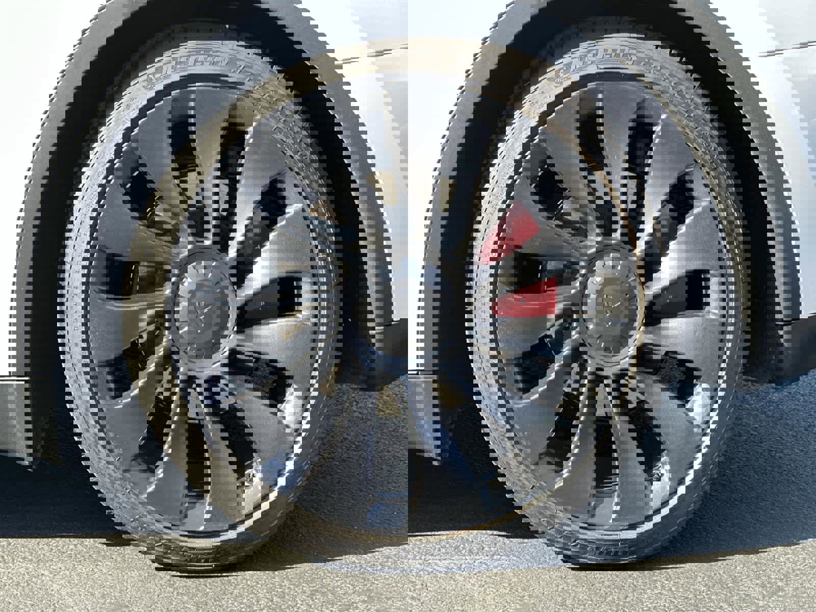 Used 2024 Tesla Model Y Performance image 8