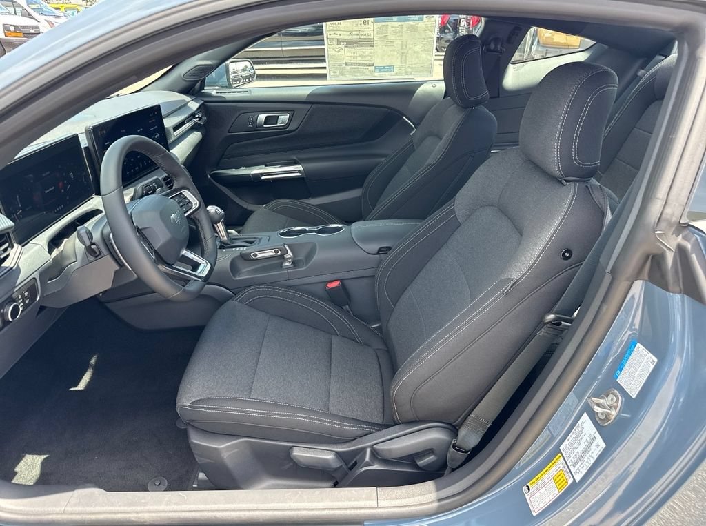 New 2026 Ford Mustang GT w/ GT Performance Package RWD image 14