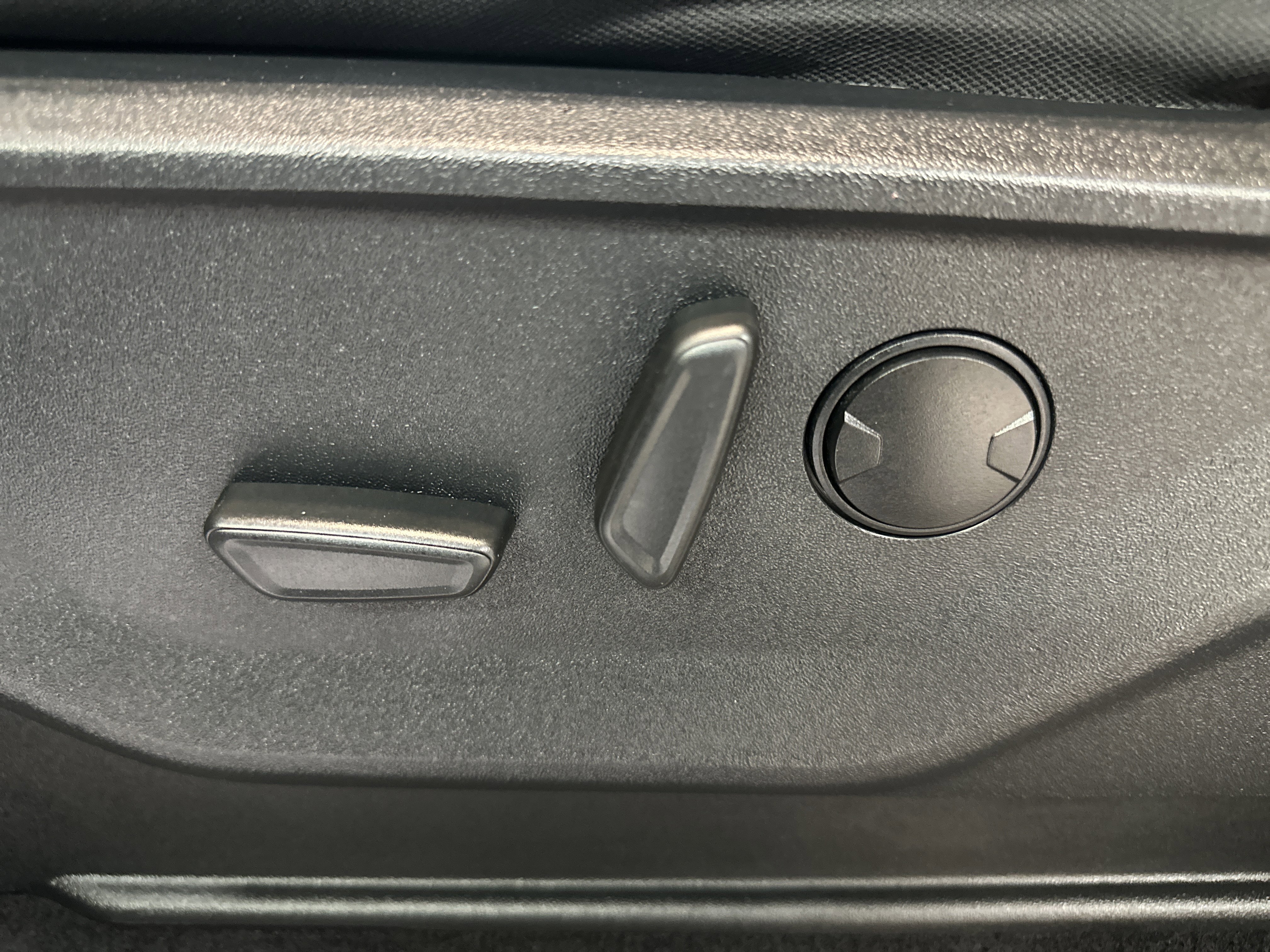 Used 2023 Ford F150 XLT w/ Equipment Group 302A High image 26