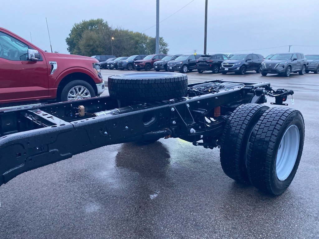 New 2027 Ford F450 XLT w/ XLT Value Package AWD/4WD image 15