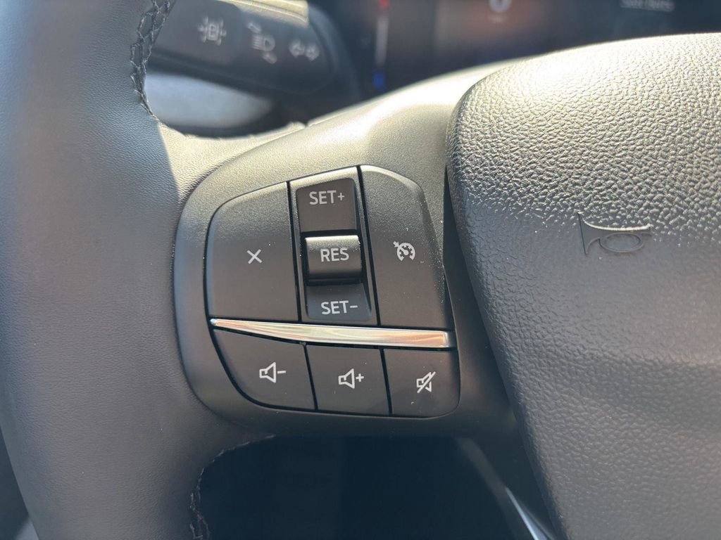 New 2025 Ford Maverick XLT w/ XLT Luxury Package image 24