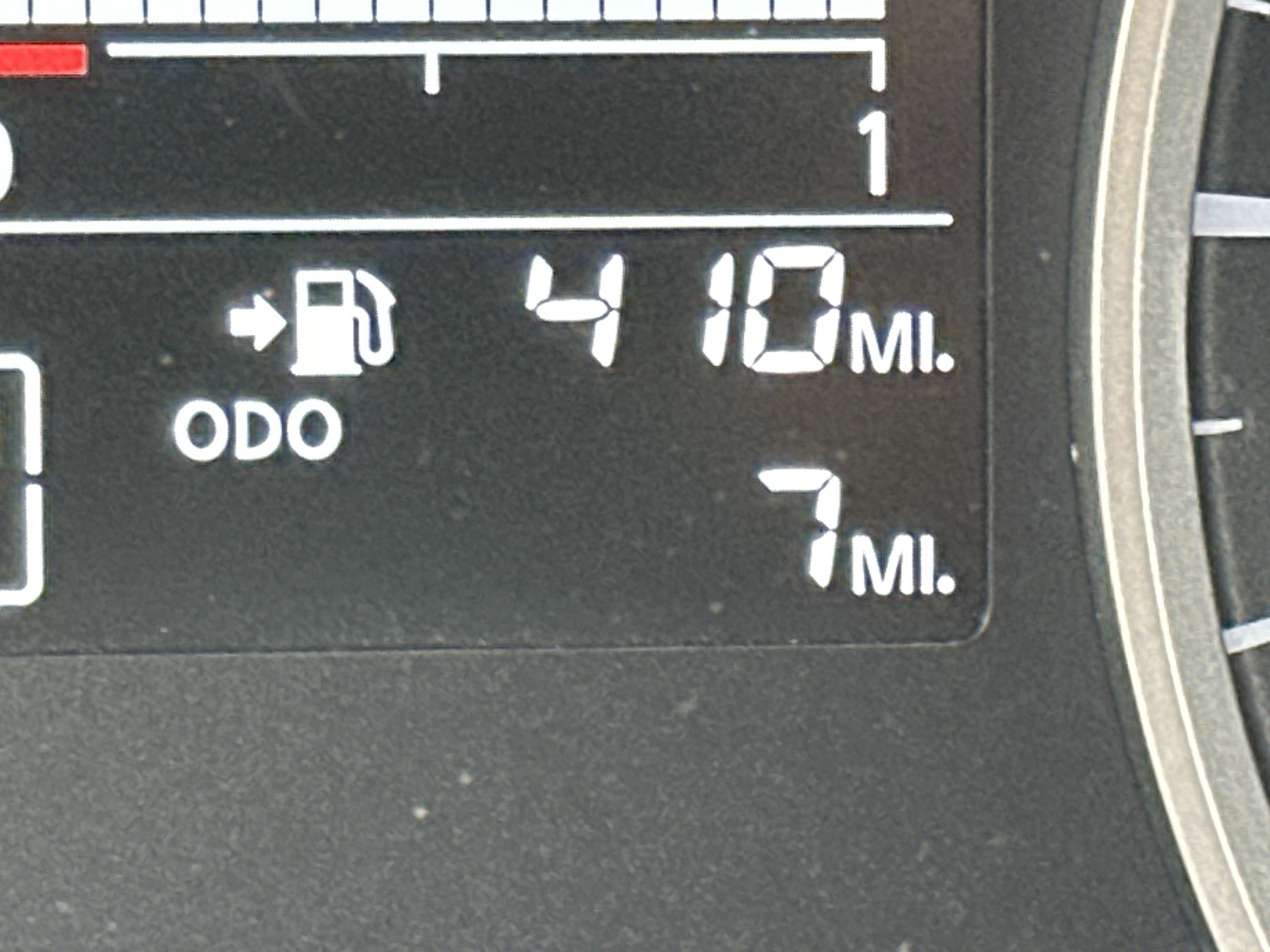 New 2025 Nissan Versa S w/ Trunk Package image 27