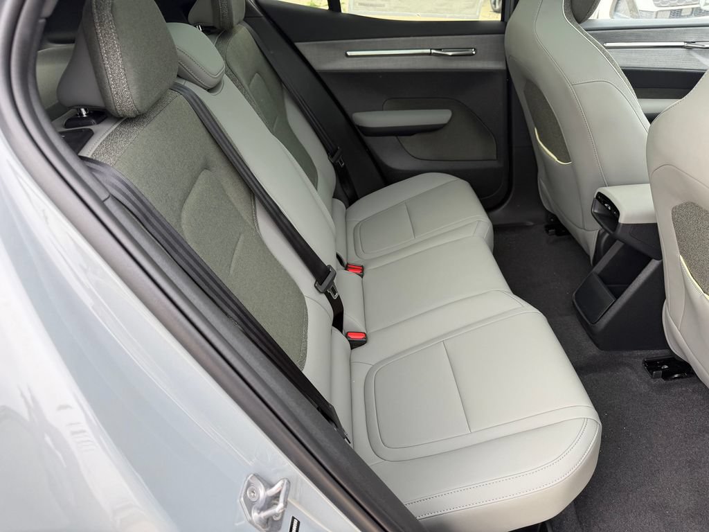 New 2026 Volvo EX30 Cross Country Ultra w/ Protection Package Premier AWD/4WD image 11