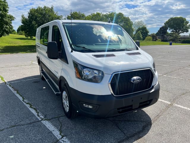 Used 2025 Ford Transit 250 Low Roof w/ Exterior Upgrade Package RWD image 2