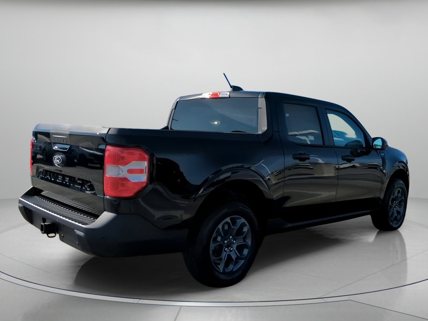 New 2026 Ford Maverick XLT w/ Equipment Group 301A AWD/4WD image 31