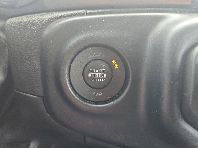 Used 2023 Jeep Gladiator Sport AWD/4WD image 18
