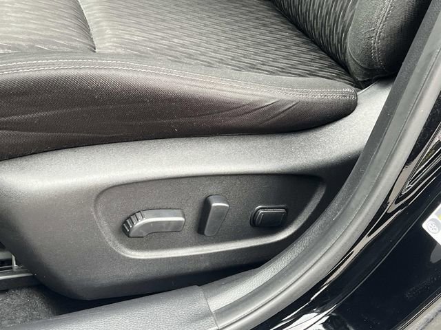 Used 2019 Nissan Rogue SV w/ Premium Package image 23