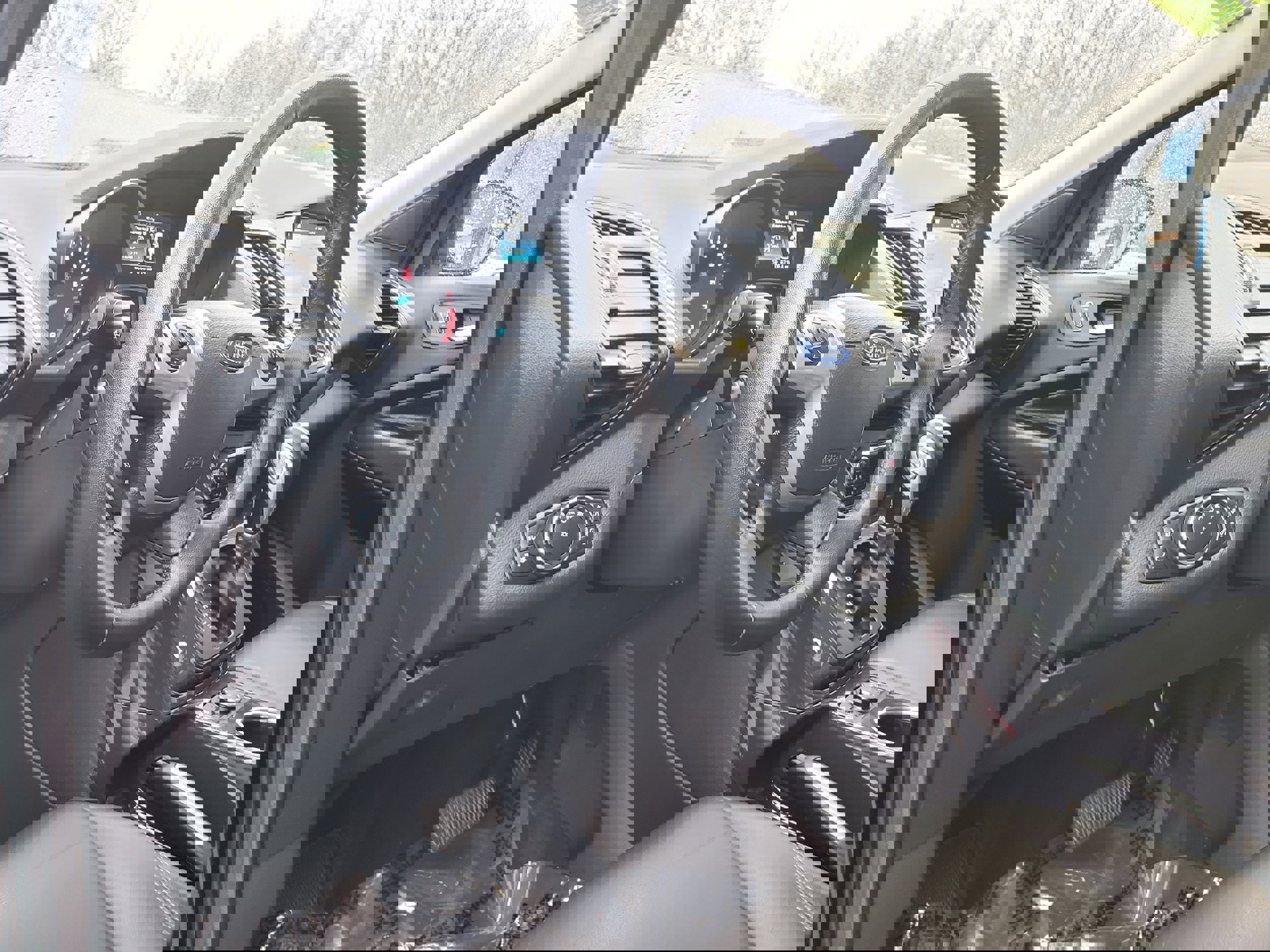 Used 2016 Ford Escape Titanium image 11