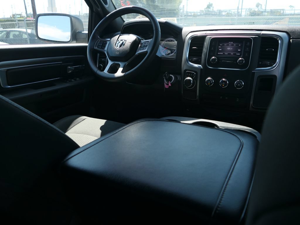 Used 2024 RAM 1500 Warlock RWD image 22
