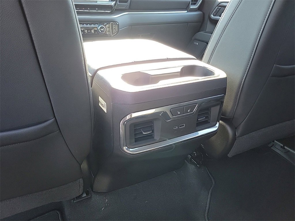 New 2026 GMC Sierra 2500 SLT w/ SLT Premium Package image 10