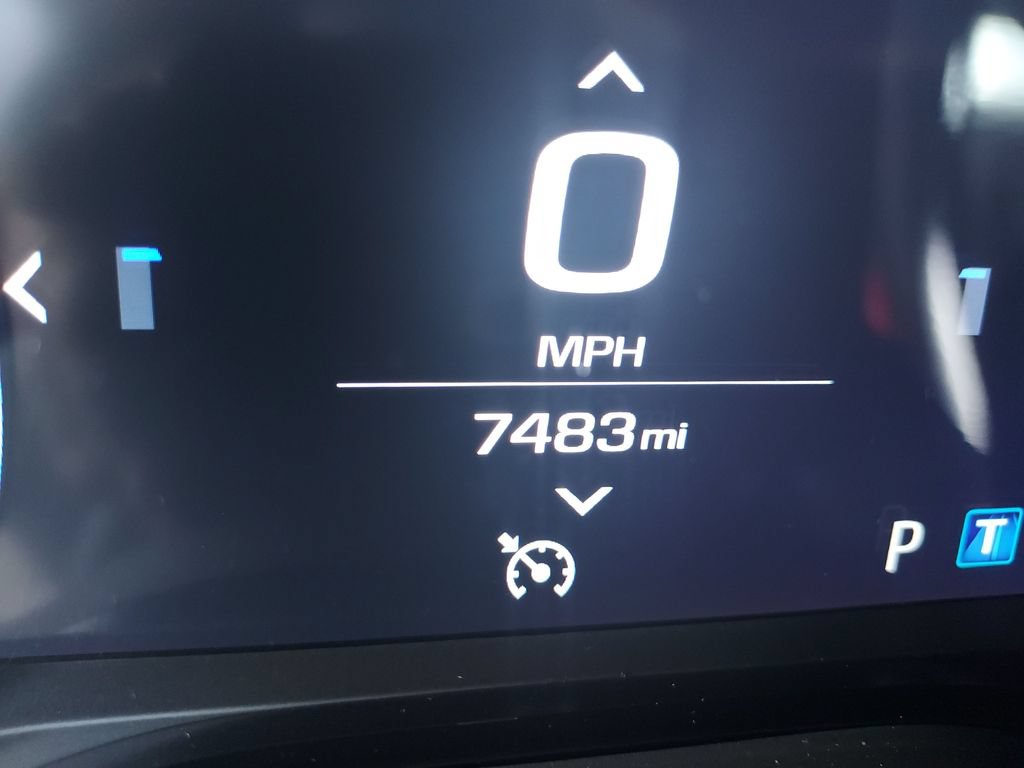 Used 2022 Chevrolet Camaro ZL1 RWD image 19