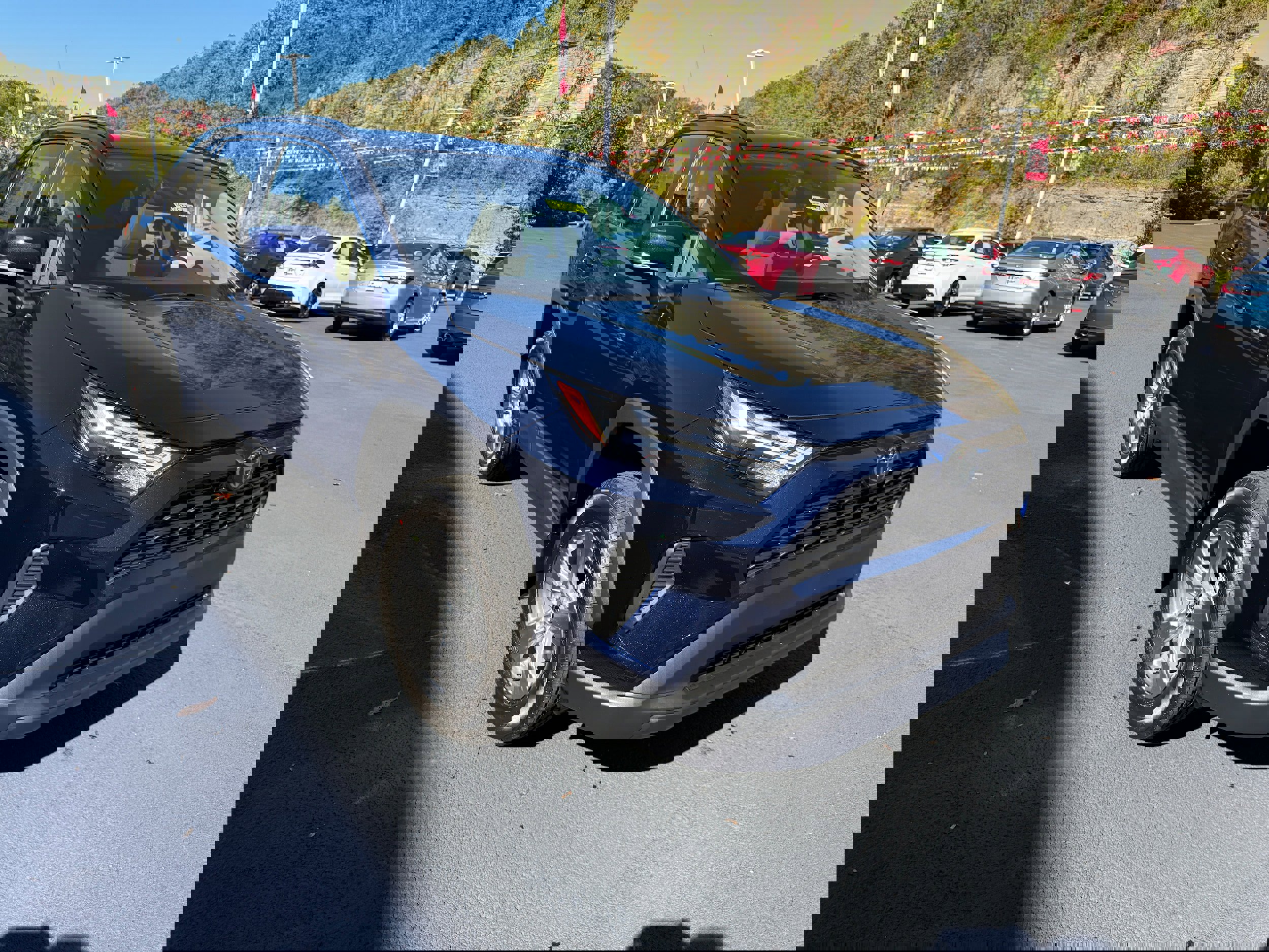 New 2025 Toyota RAV4 XLE image 5