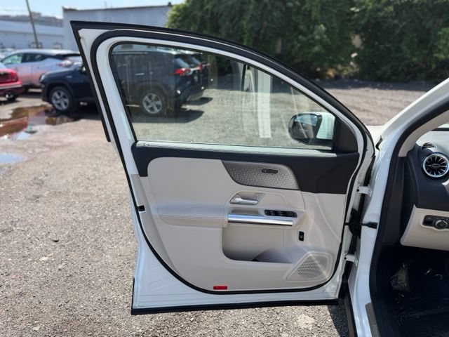 Used 2022 Mercedes-Benz GLA 250 4MATIC image 14