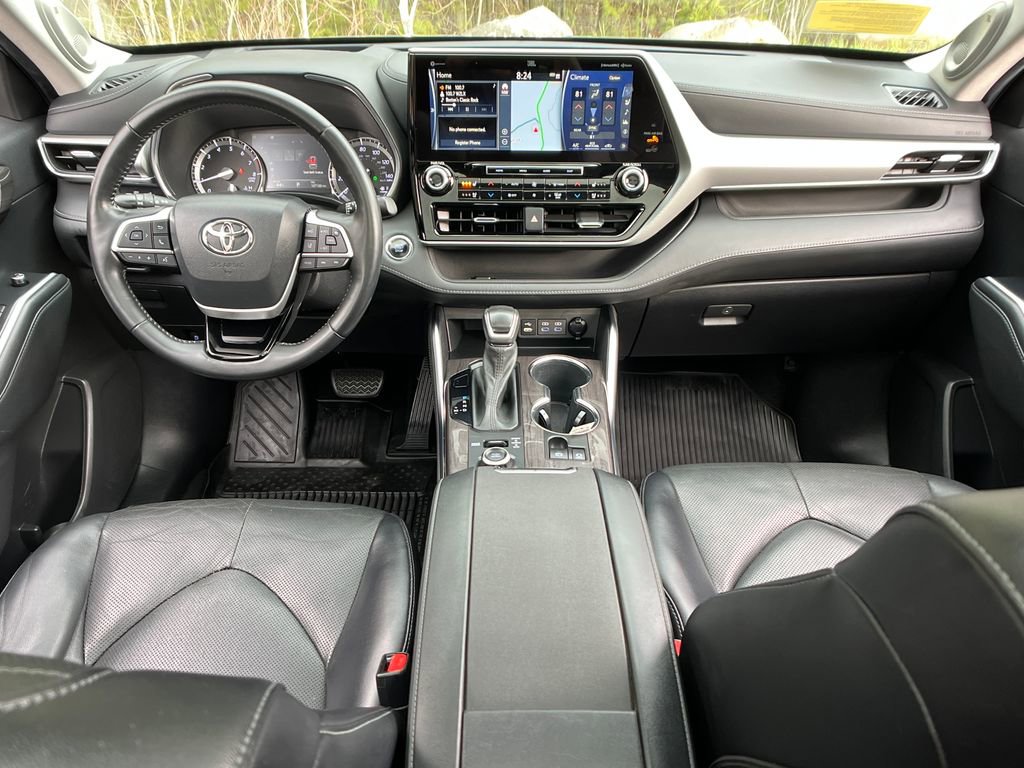 Used 2022 Toyota Highlander Platinum AWD/4WD image 13