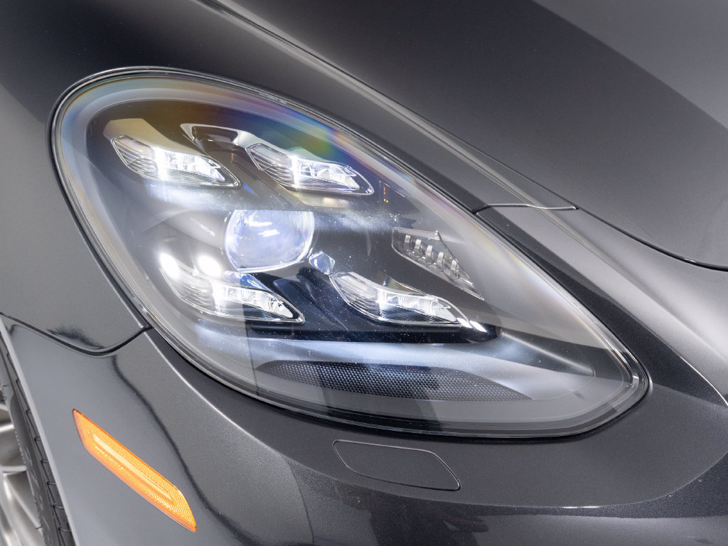 Certified 2020 Porsche Panamera GTS AWD/4WD image 45