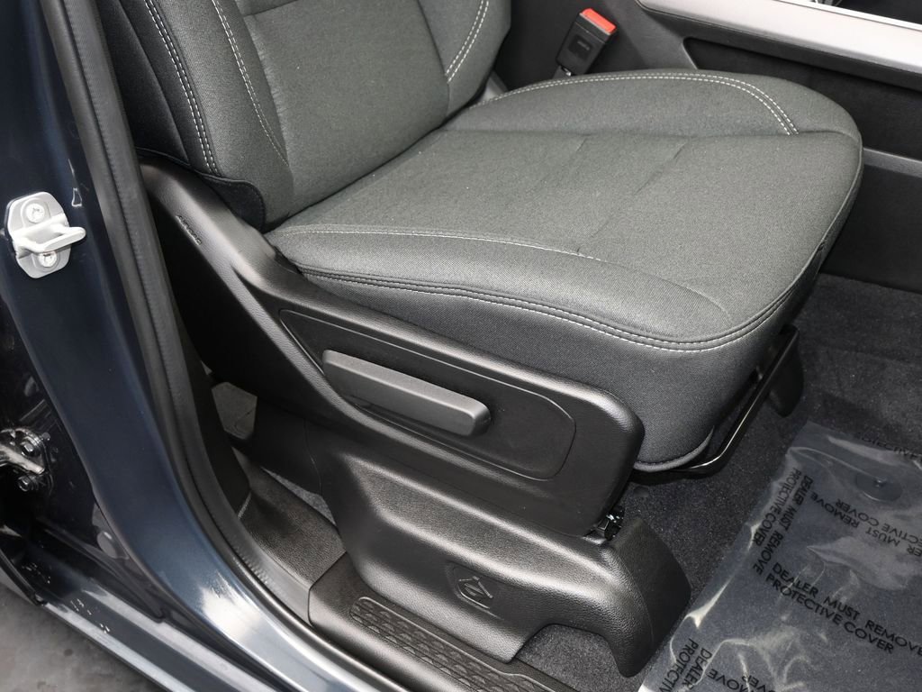 Used 2025 RAM 1500 Big Horn AWD/4WD image 47