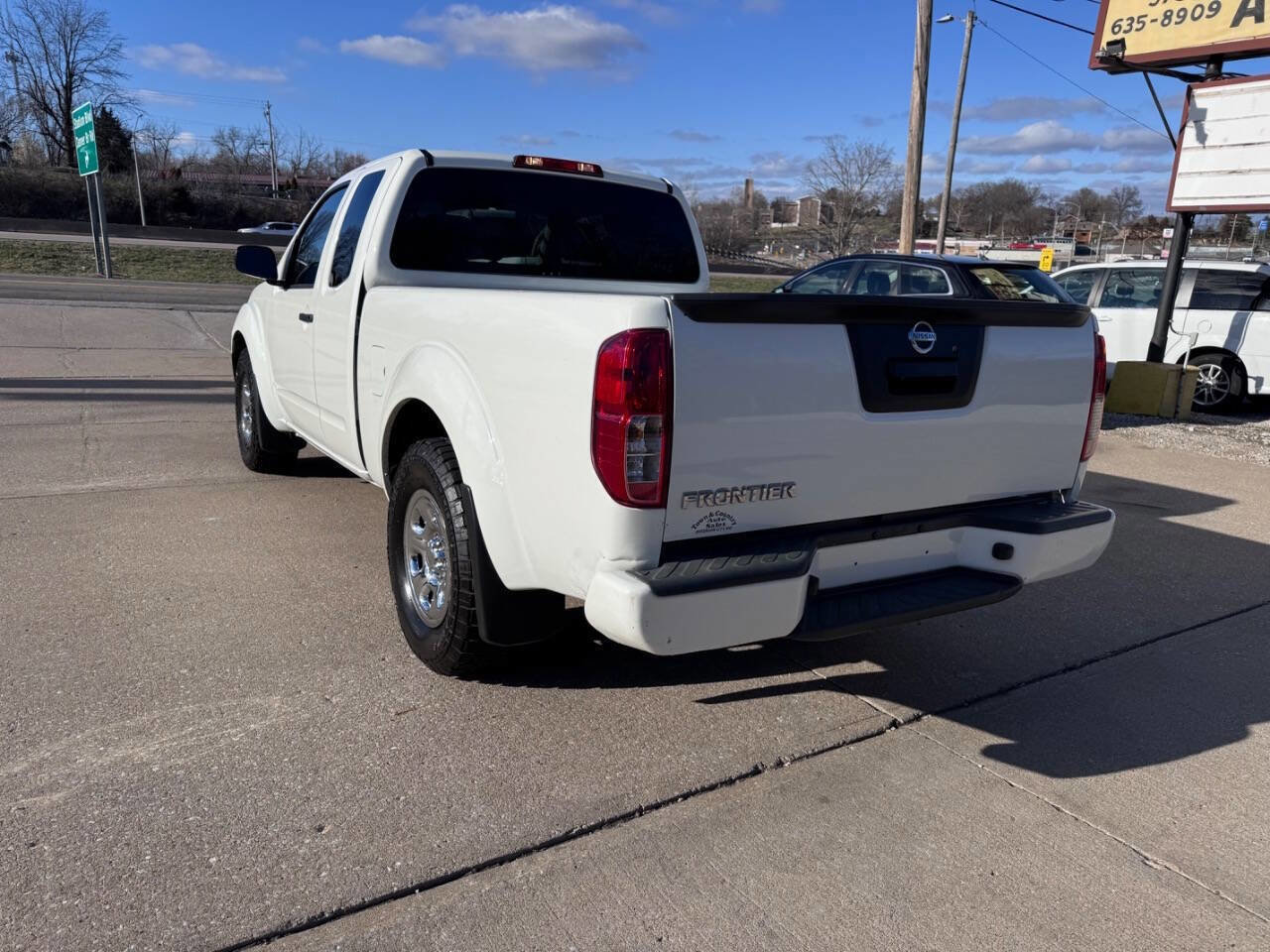 Used 2021 Nissan Frontier S RWD image 7