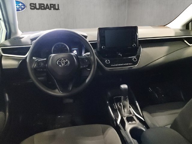 Used 2022 Toyota Corolla LE FWD image 2