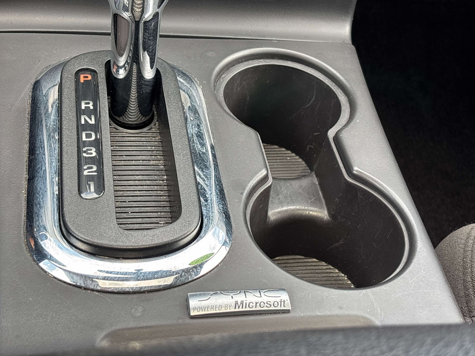 Used 2010 Ford Explorer XLT AWD/4WD image 24