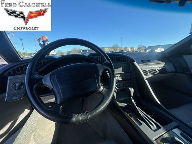 Used 1991 Chevrolet Corvette Convertible RWD image 10
