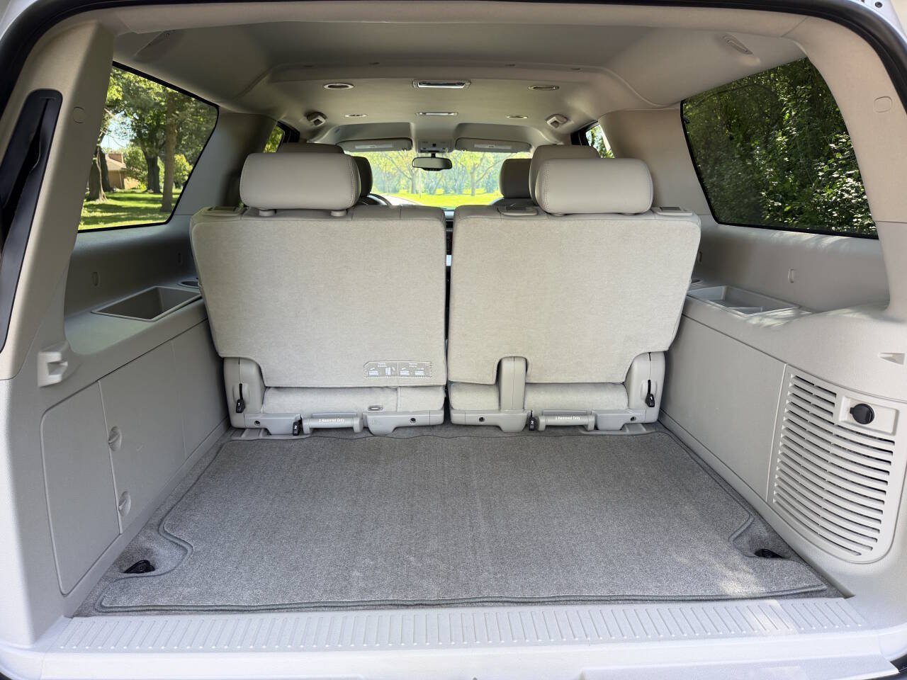 Used 2012 Chevrolet Suburban LTZ AWD/4WD image 14