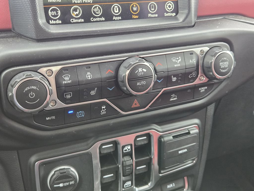 Used 2023 Jeep Wrangler Unlimited Rubicon 4xe image 15