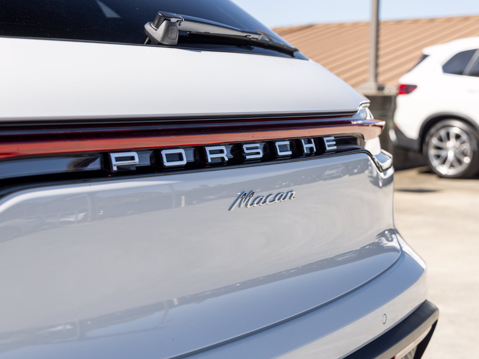 Certified 2026 Porsche Macan AWD/4WD image 22