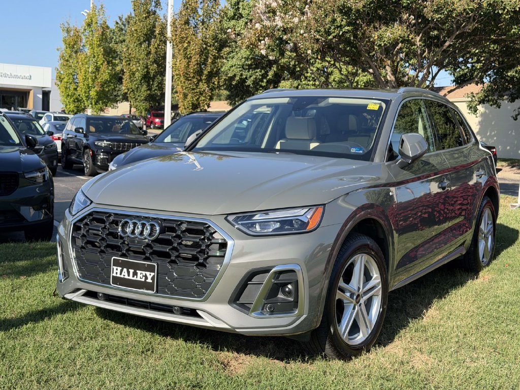 Used 2023 Audi Q5 e Premium Plus AWD/4WD image 23