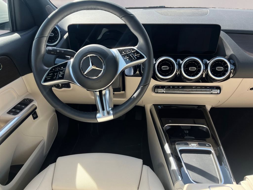 Certified 2026 Mercedes-Benz GLA 250 4MATIC image 10