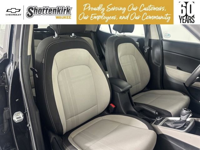 Used 2020 Hyundai Venue SEL image 14