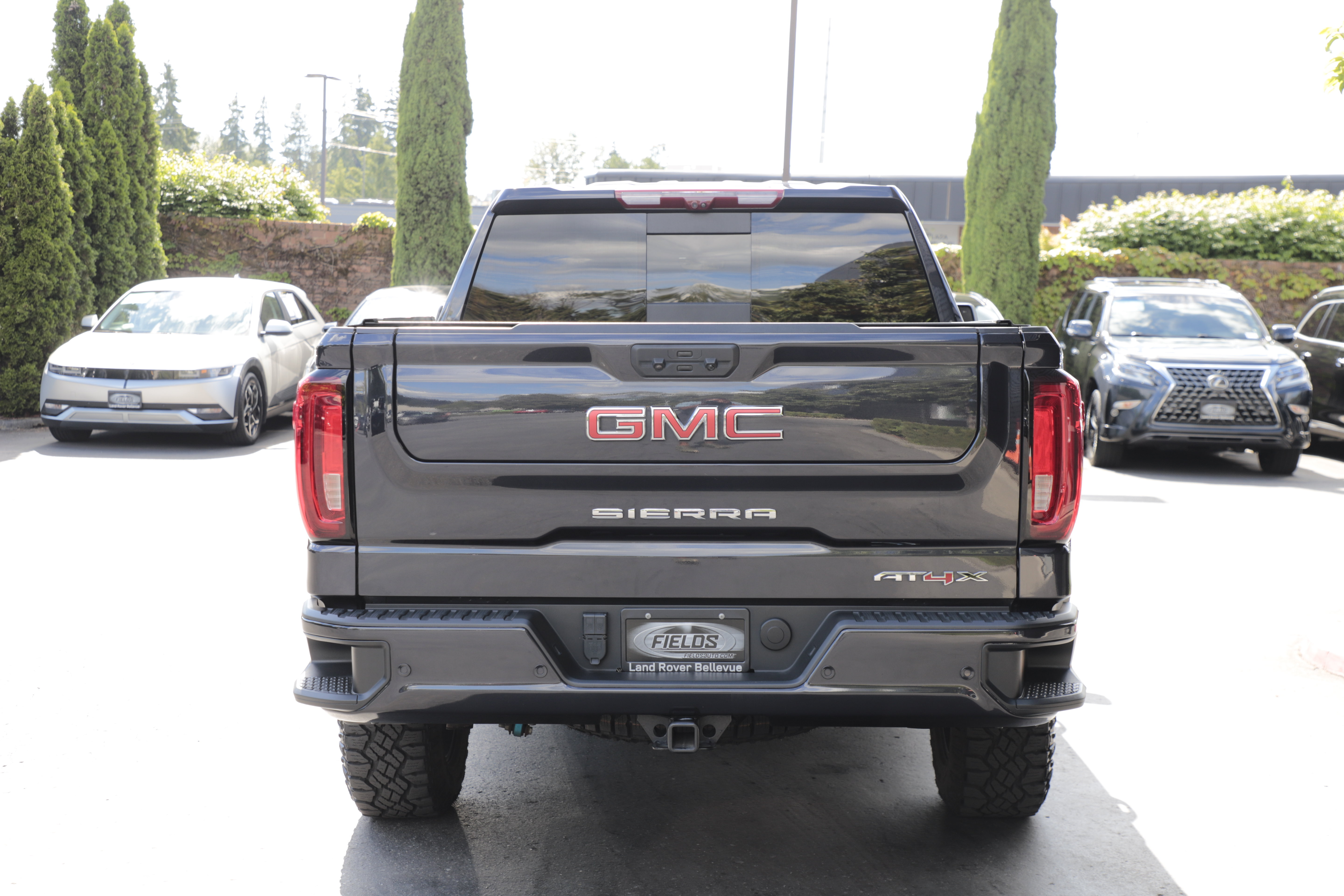 Used 2022 GMC Sierra 1500 AT4X AWD/4WD image 5