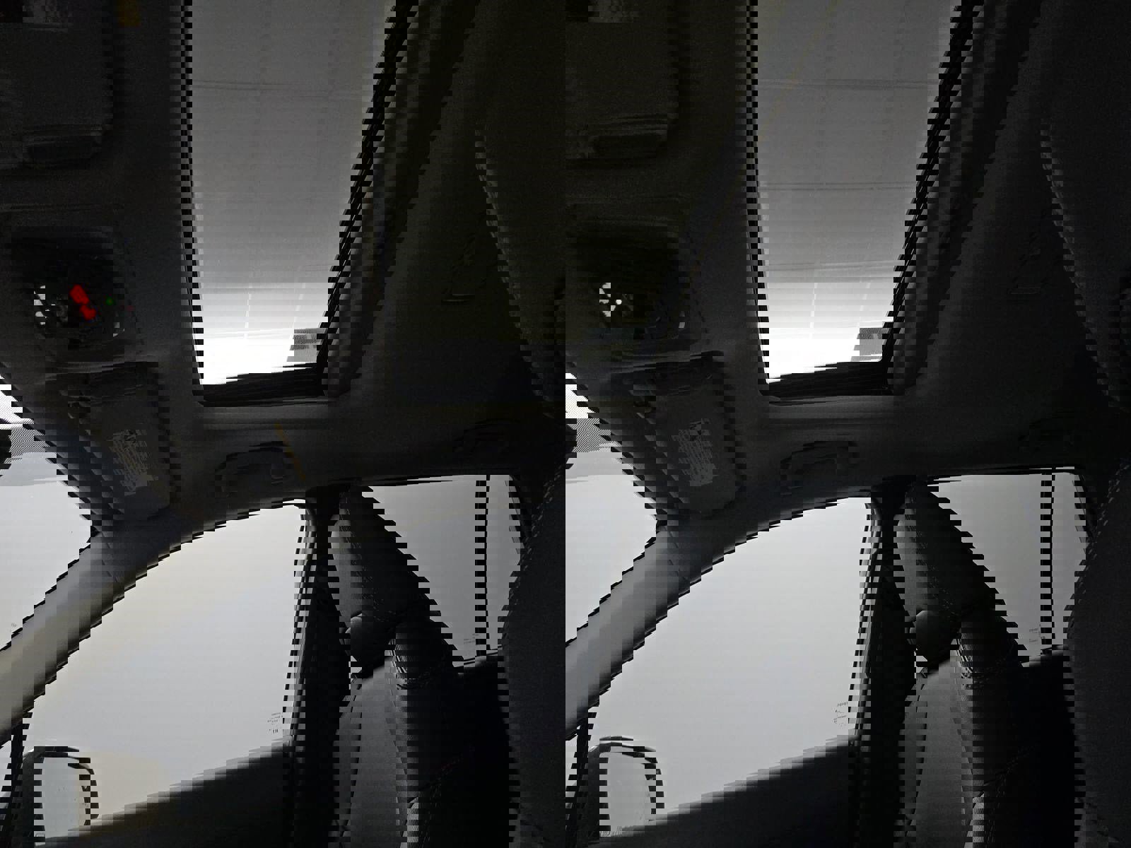 Used 2022 Toyota Corolla Cross XLE w/ Convenience Package image 14