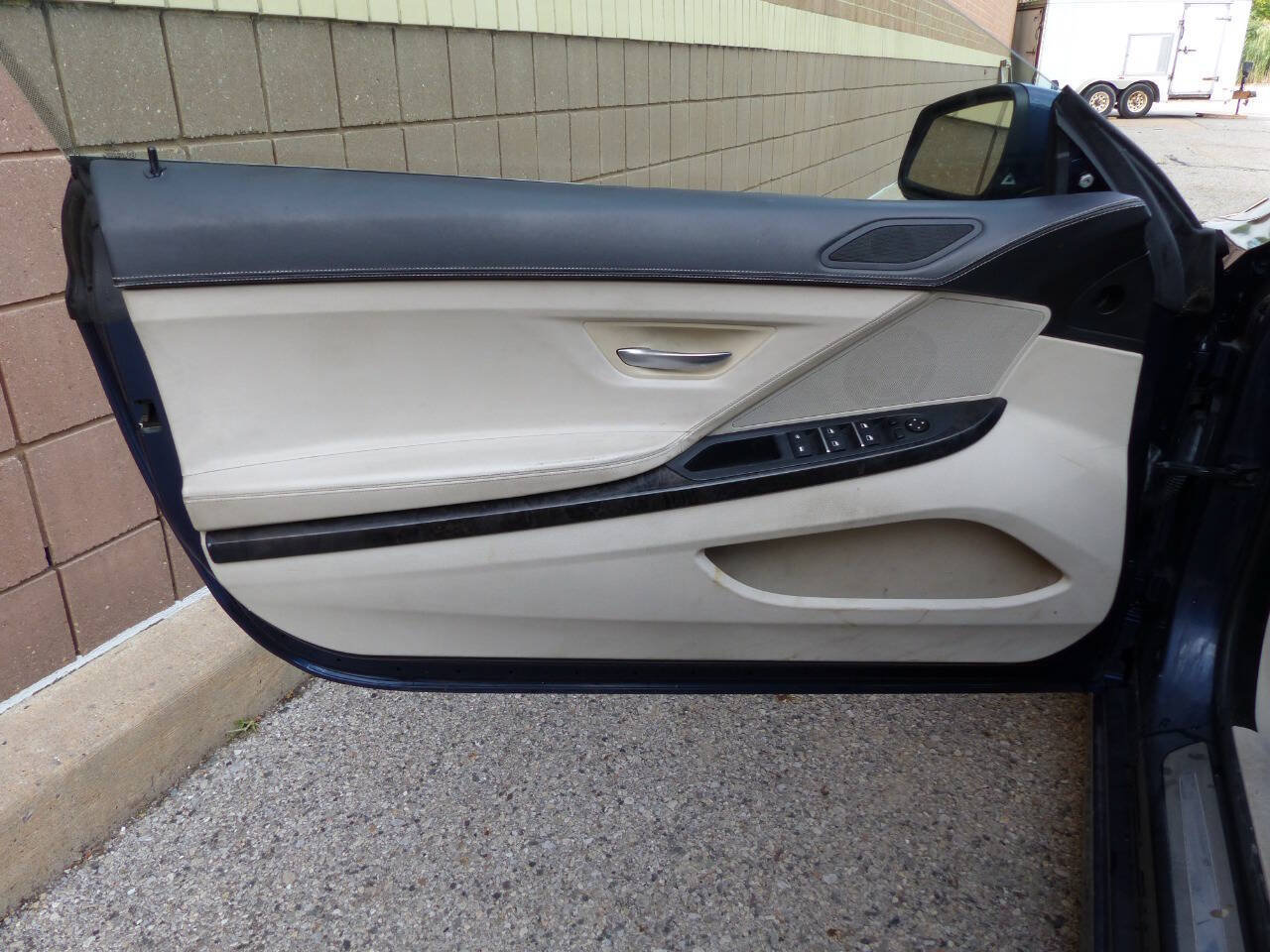 Used 2012 BMW 650i Convertible RWD image 31