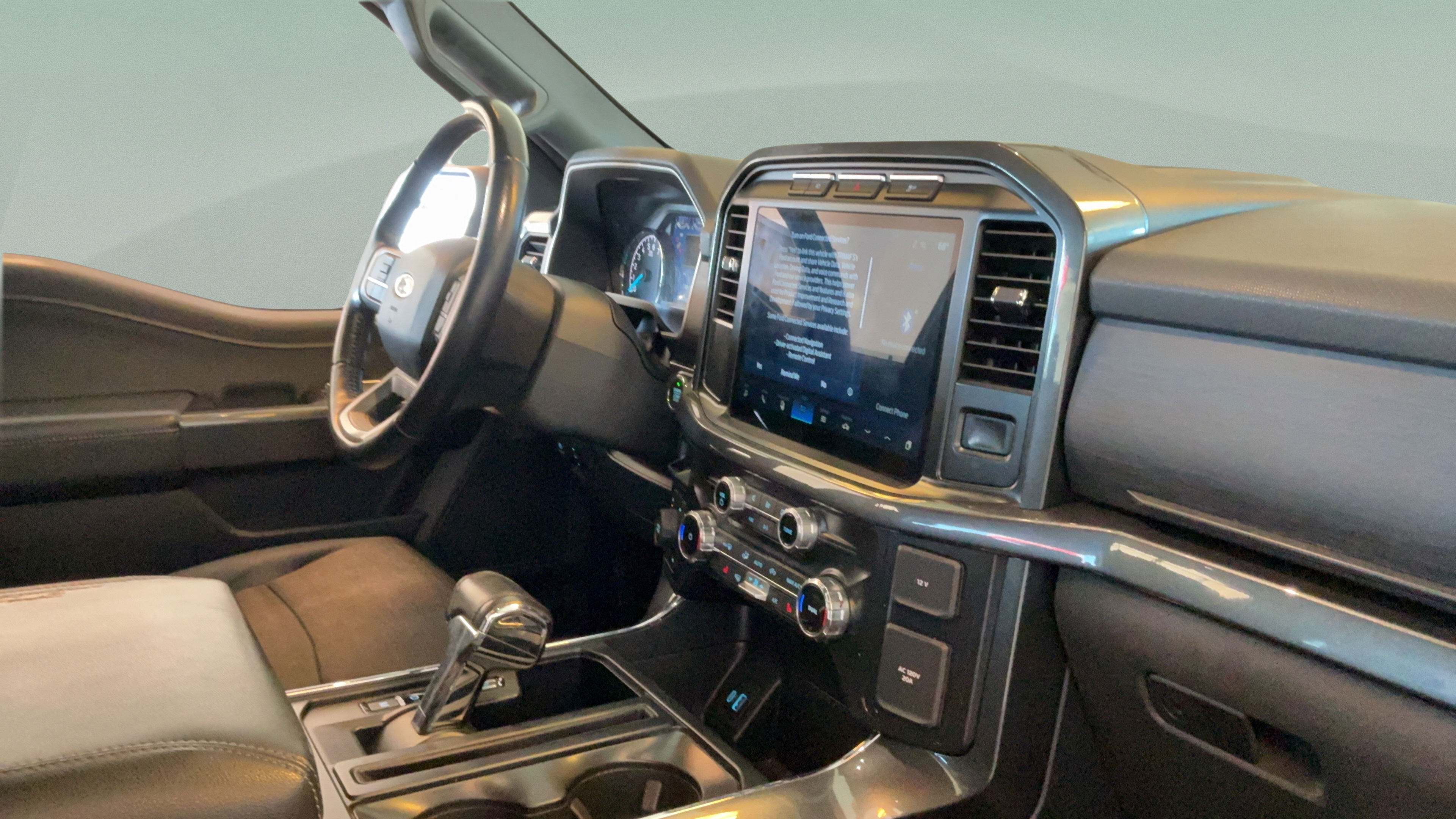 Used 2022 Ford F150 XLT w/ Equipment Group 302A High AWD/4WD image 38