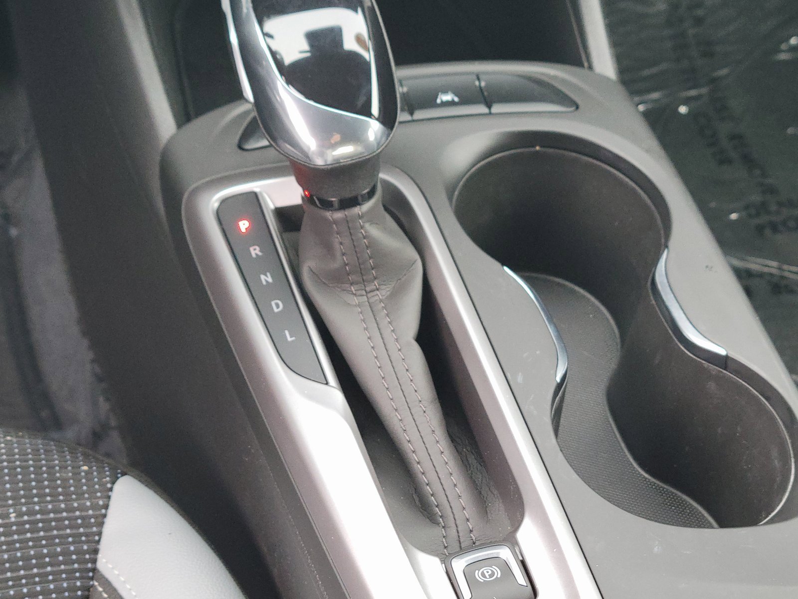 Used 2024 Buick Envista Preferred w/ Advanced Safety Package image 12