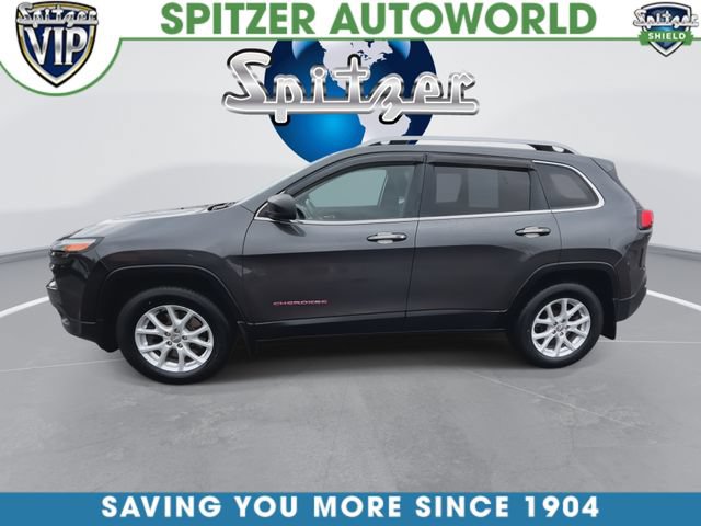 Used 2017 Jeep Cherokee Latitude w/ Cold Weather Group AWD/4WD image 5