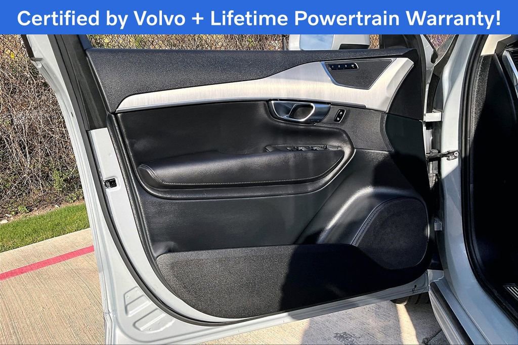 Used 2025 Volvo XC90 B5 Core AWD/4WD image 24