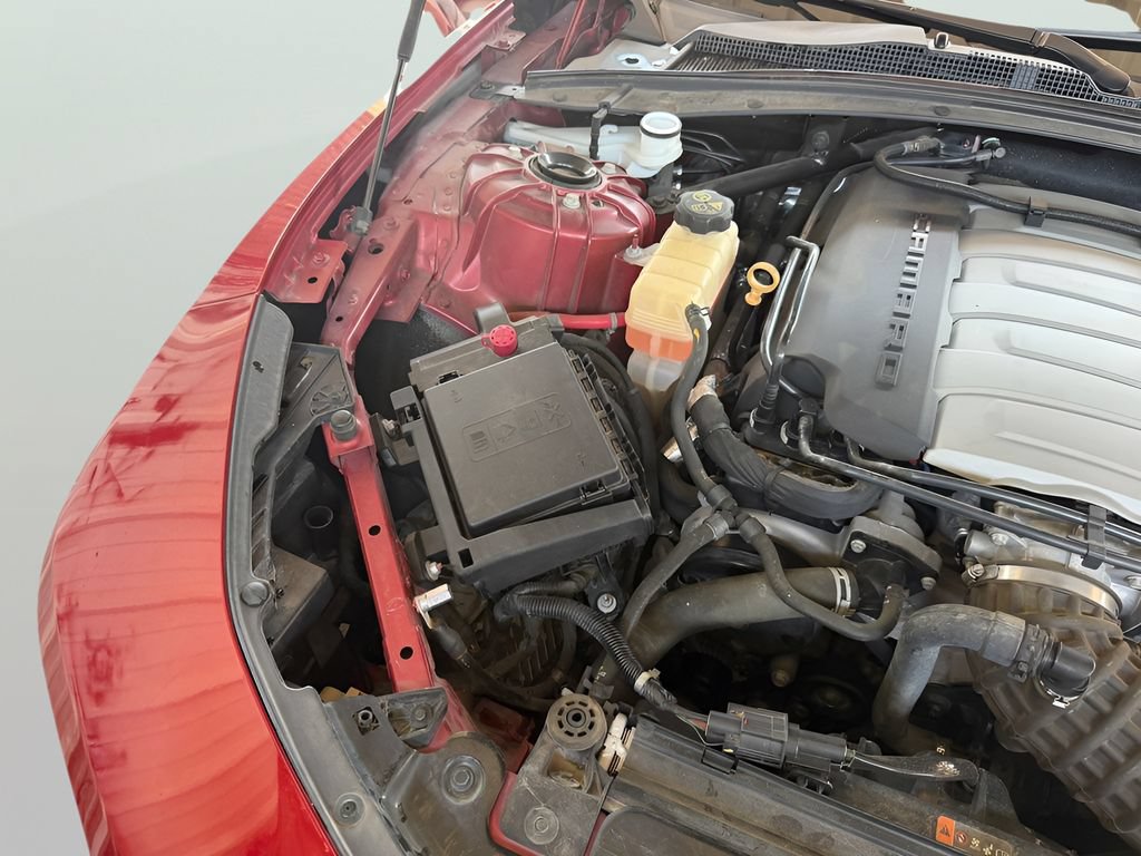 Used 2018 Chevrolet Camaro SS RWD image 28