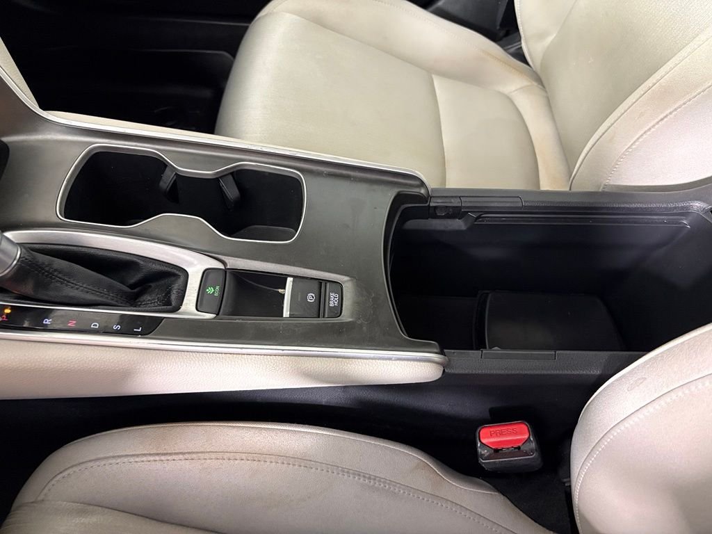 Used 2018 Honda Accord LX image 30