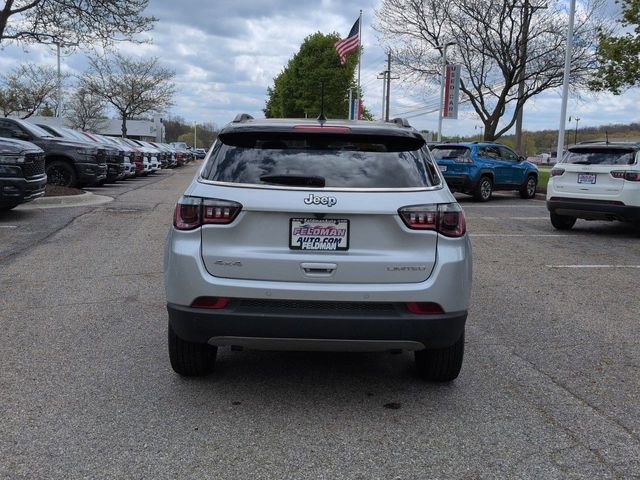 Used 2024 Jeep Compass Limited w/ Sun and Sound Group AWD/4WD image 4