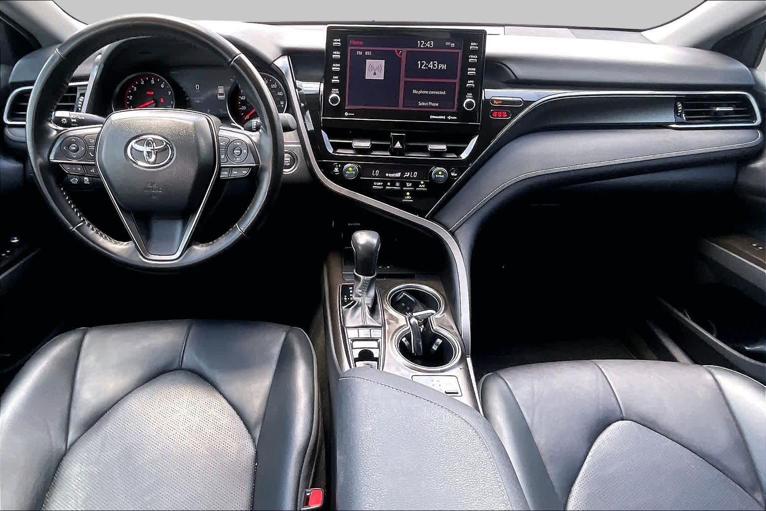 Used 2024 Toyota Camry XSE FWD image 16