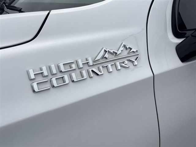 Certified 2023 Chevrolet Tahoe High Country w/ Premium Package 2 AWD/4WD image 32