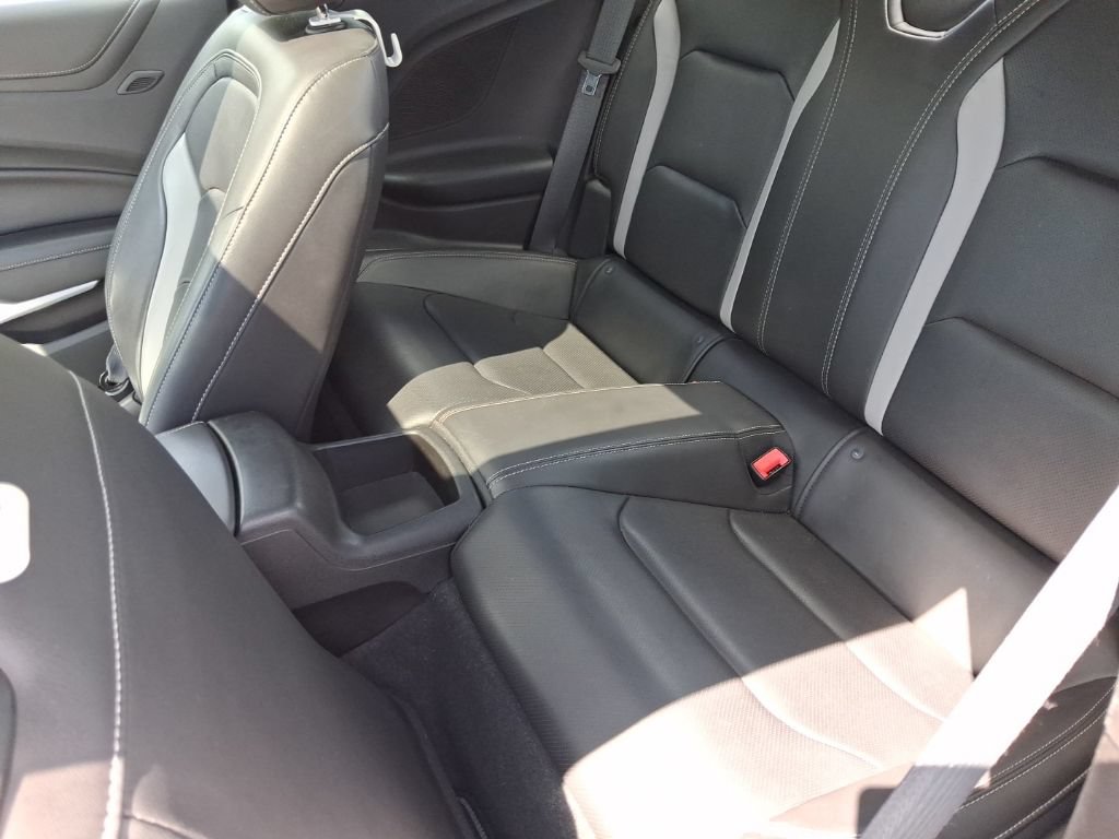 Used 2019 Chevrolet Camaro LT RWD image 27